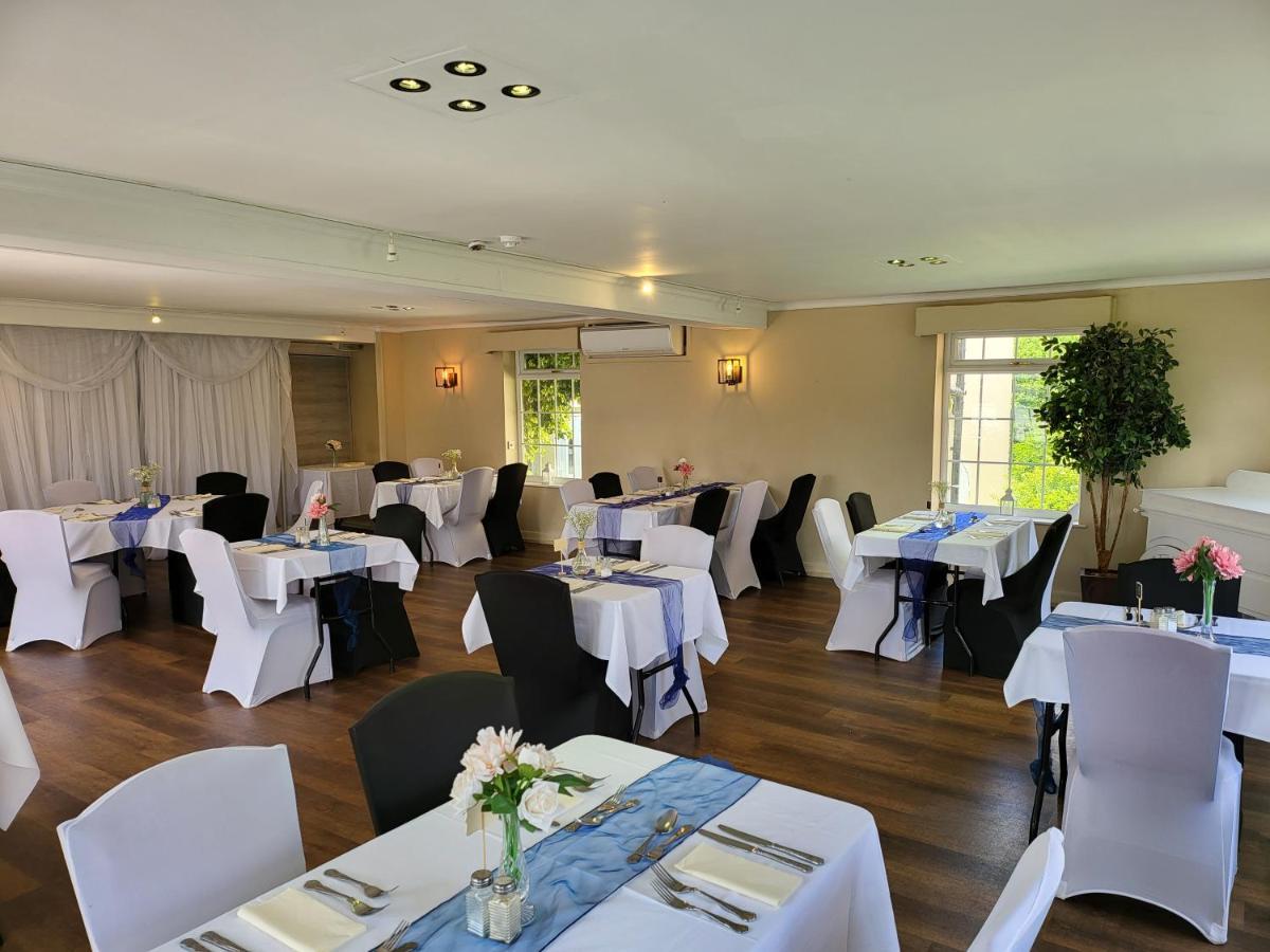 Готель Hilton House Екстер'єр фото