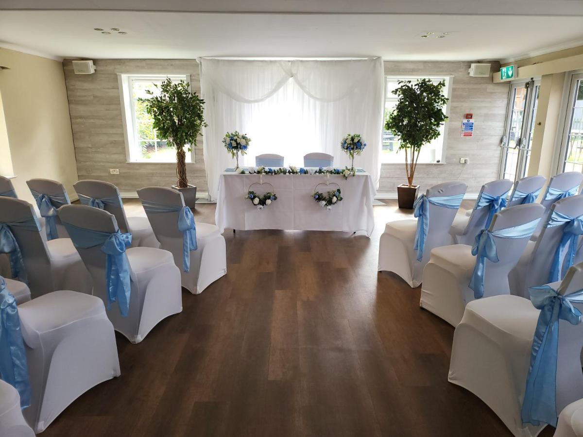 Готель Hilton House Екстер'єр фото